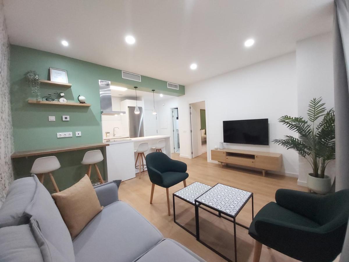 Del Parque Flats Teatro Plaza Premium Lägenhet Málaga Exteriör bild